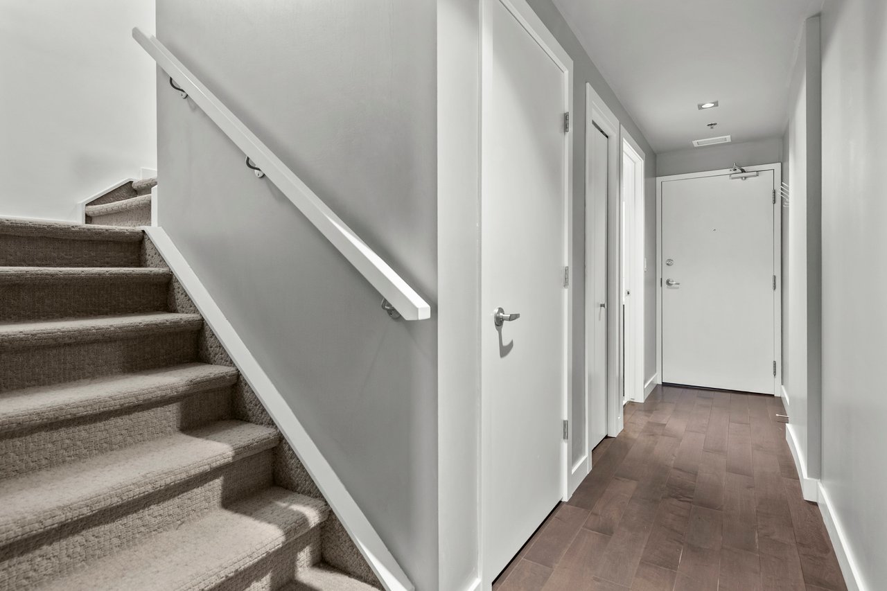 235 9A Street NW Unit: 111