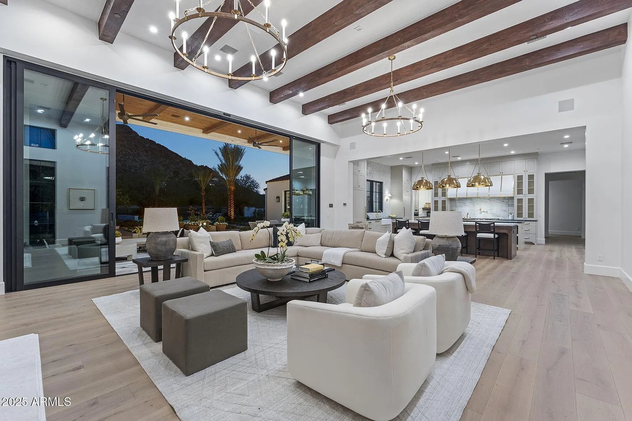 7501 N EUCALYPTUS Drive