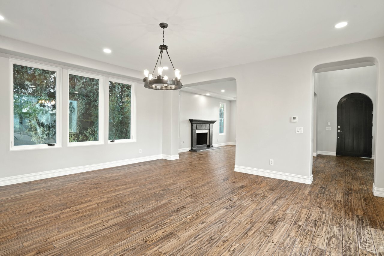5309 Louise Ave, Encino