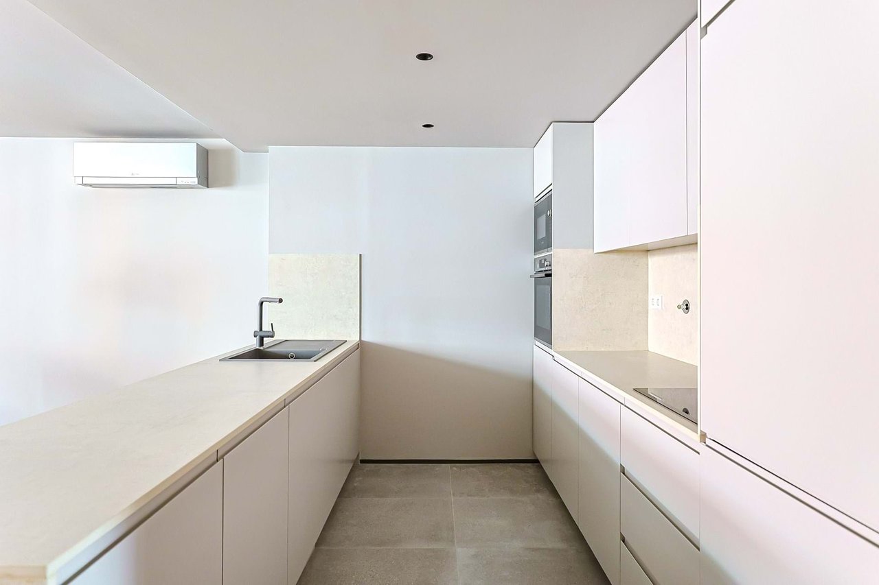 Stylish 2-Bedroom Apartment in the Heart of Lisbon with Exceptional Amenities