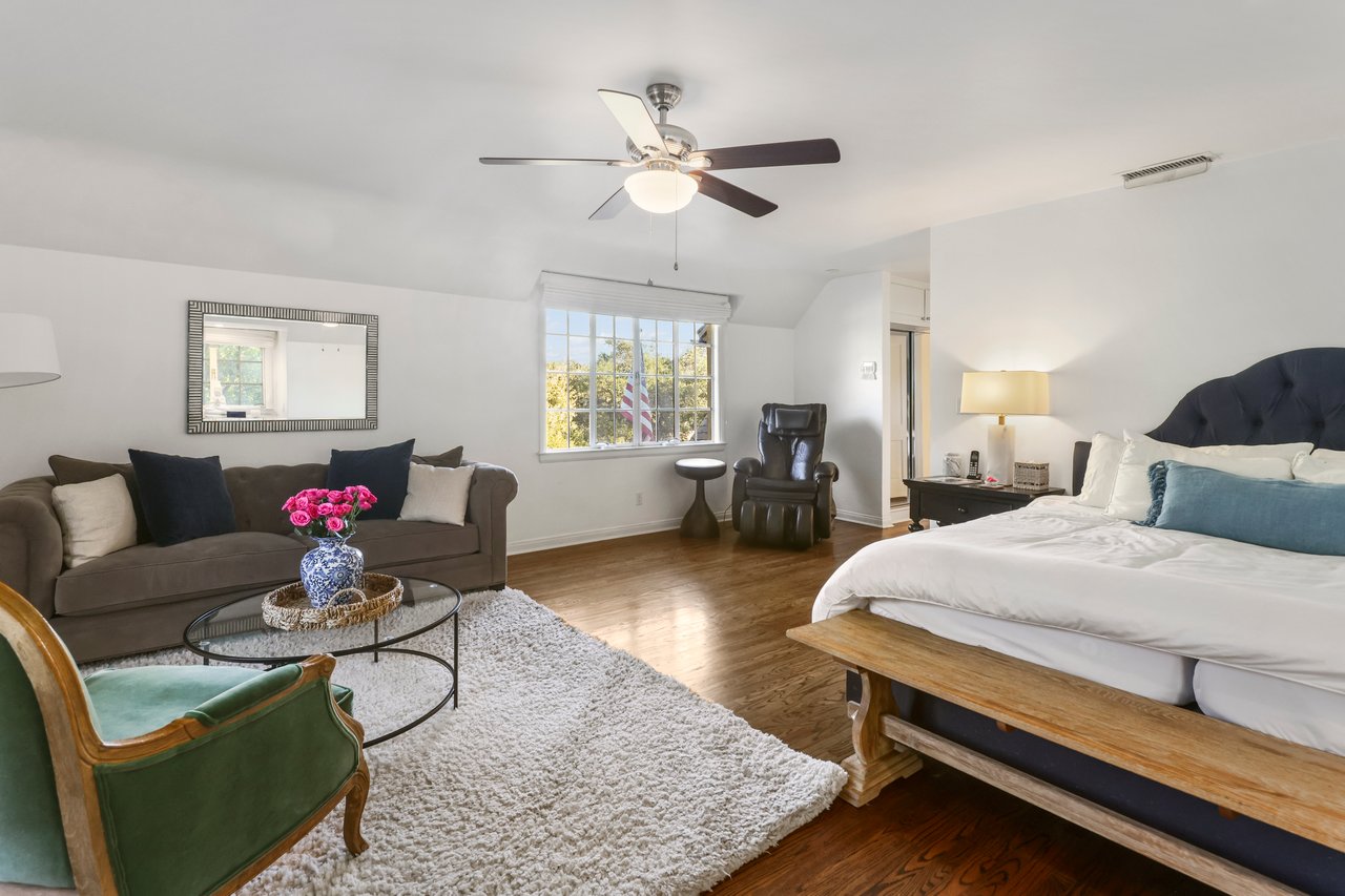 2494 Glen Canyon Road