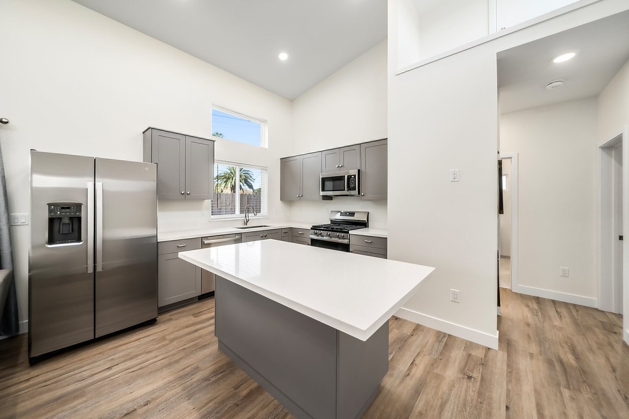 133 Foothill Blvd
