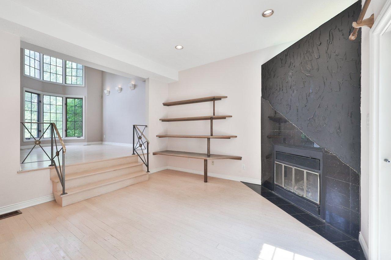 78 West River Street, Oakville