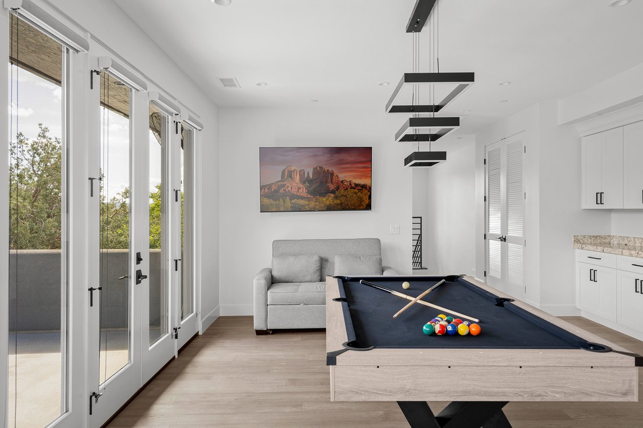 40 Roadrunner Lane