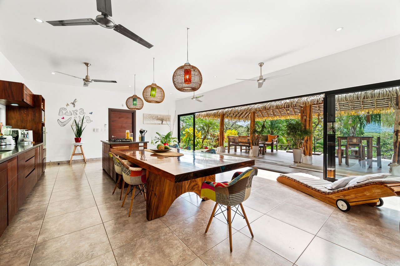 Mimi Lodge | Luxurious Mountain Retreat on 1.5 Acres Just 20 Minutes from Tamarindo