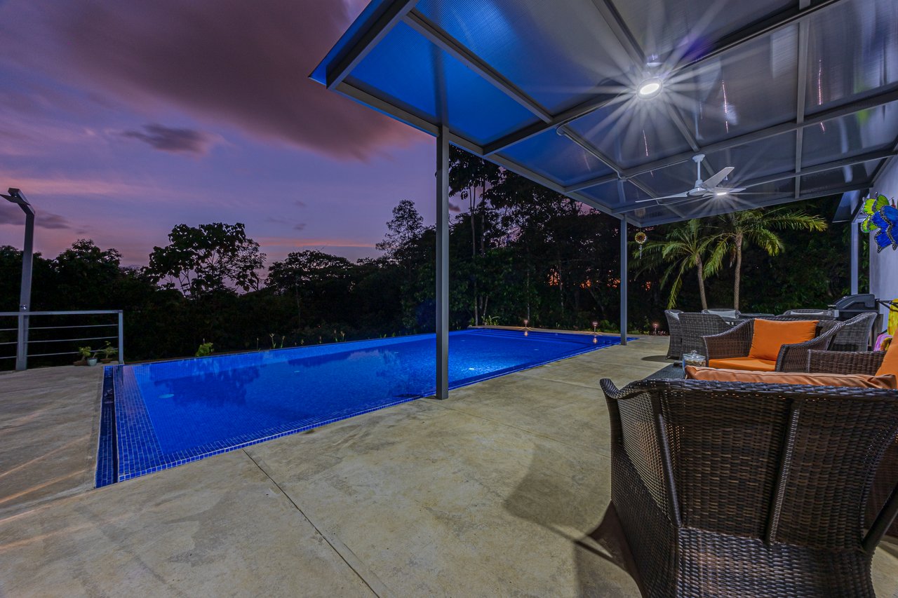 1.5 Acres of Lush Jungle and Elegance – Modern 3-Bedroom Villa in the Hills of Uvita