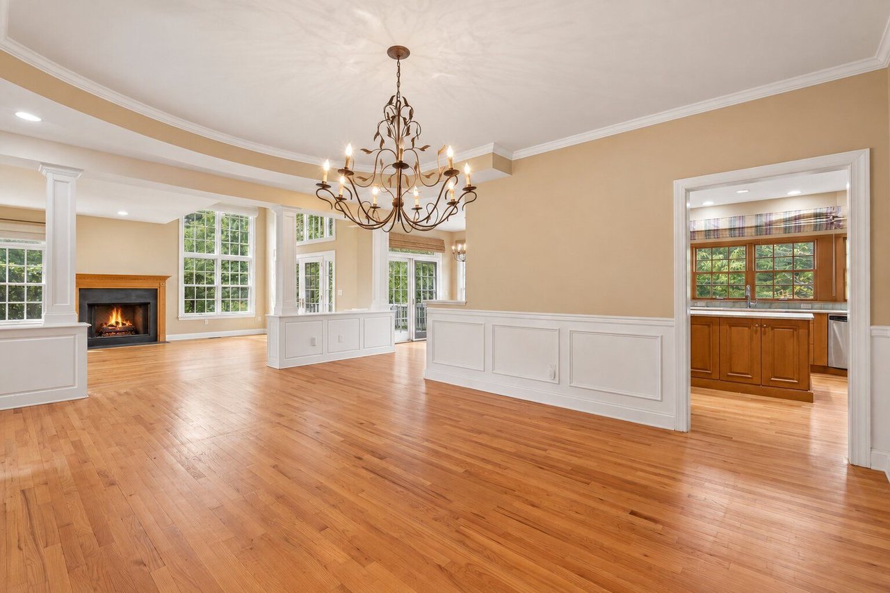 6 Melrose Ln