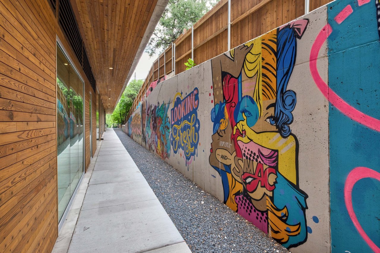 900 S 1st St #405, Austin, Texas 78704