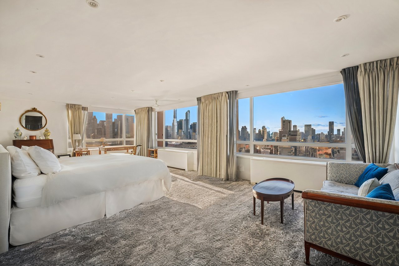 190 E 72nd Street 34CD