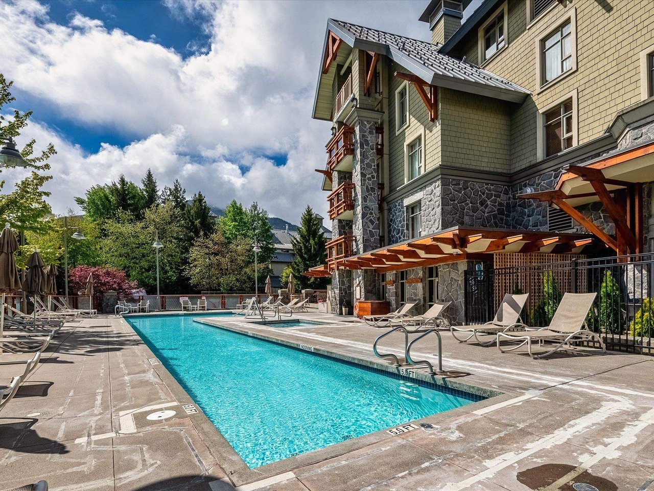 5515-4299 Blackcomb Way, Whistler