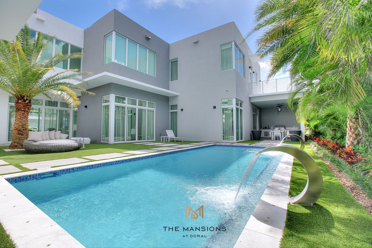 Mansions at Doral