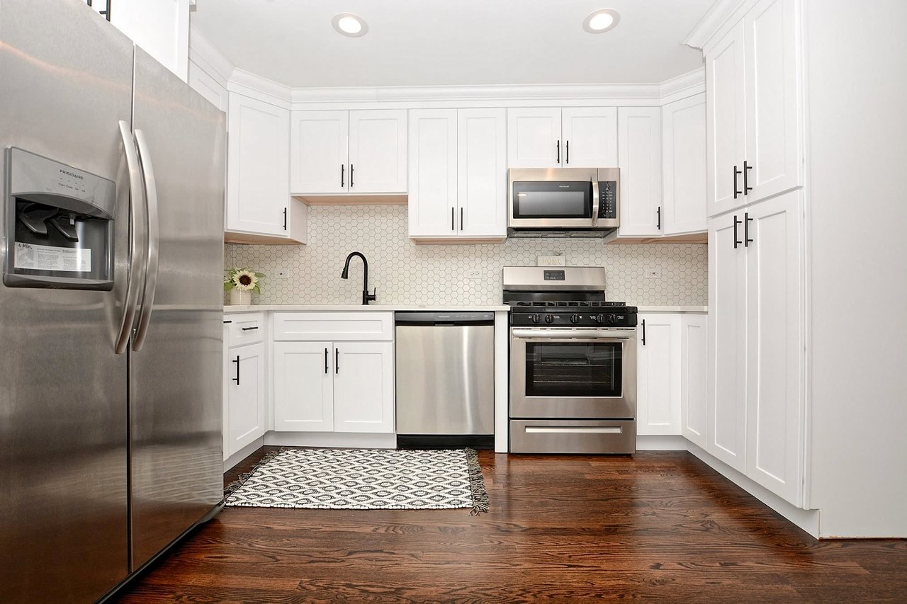 Oak Lawn Stunner