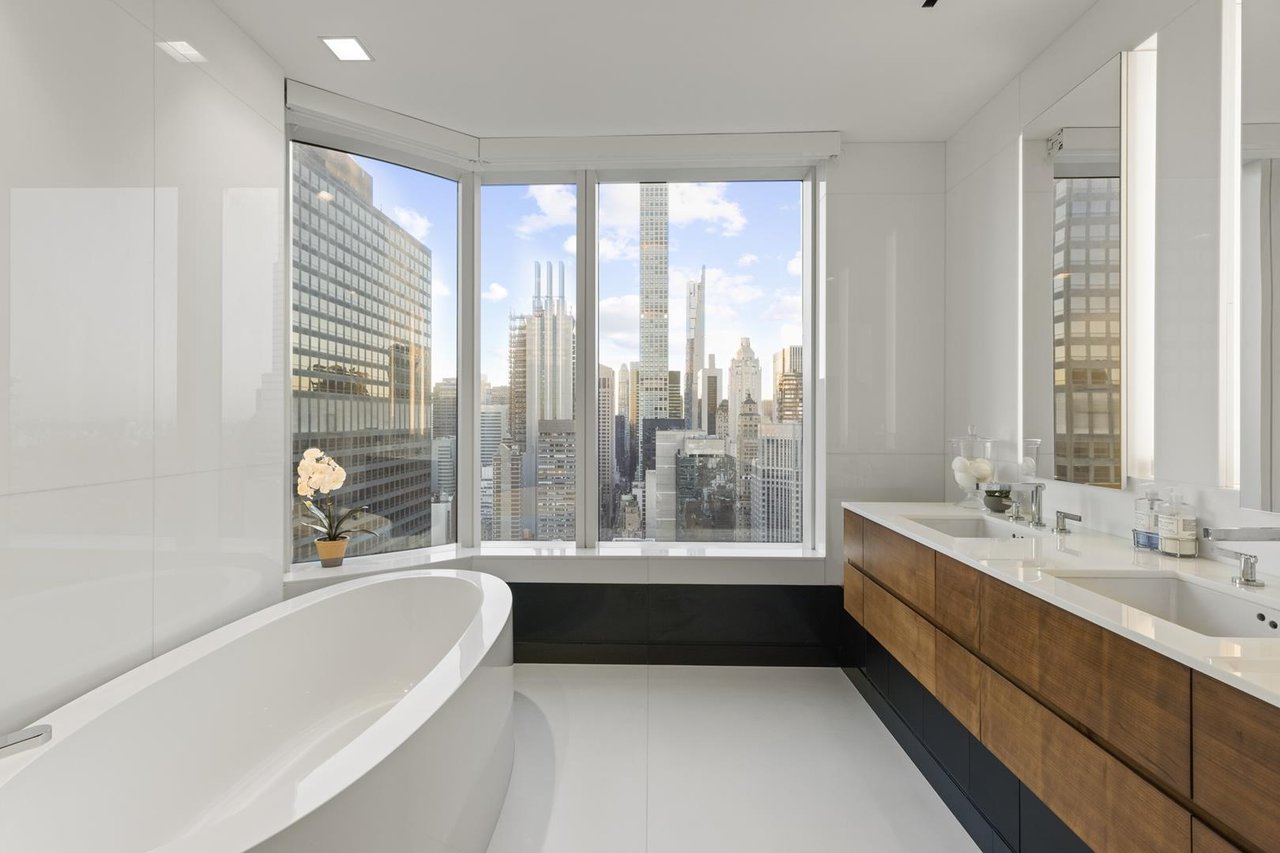 252 East 57th Street, Apt 48D
