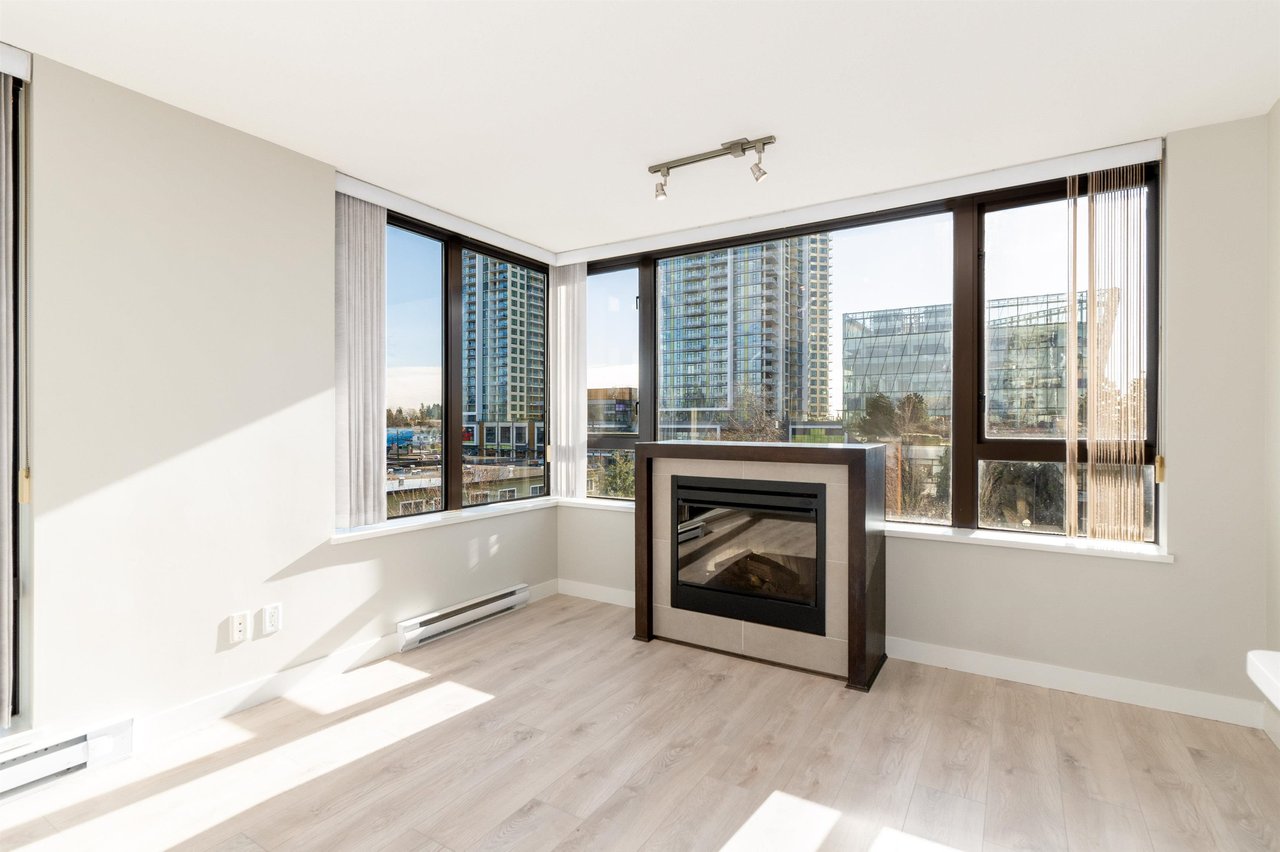 503-7325 Arcola St