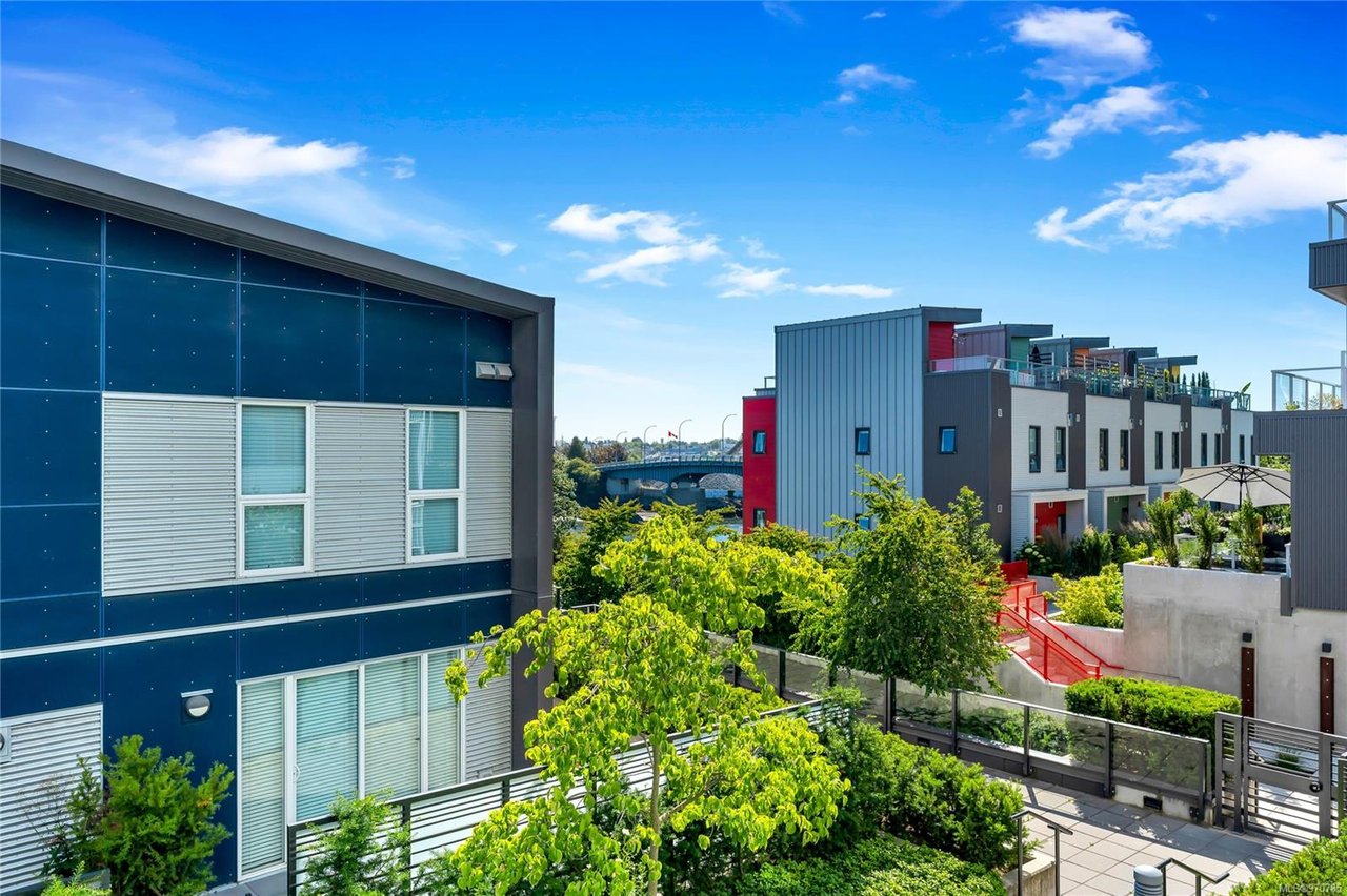 316-767 Tyee Rd