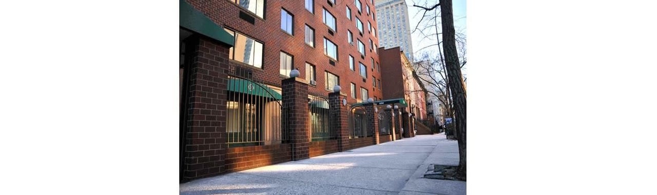 230 E 30th St, 11F