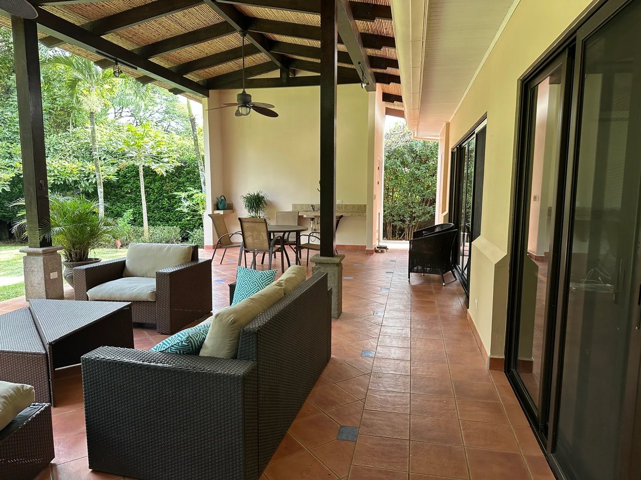 Single Level Golf Residence, Santa Ana, San Jose