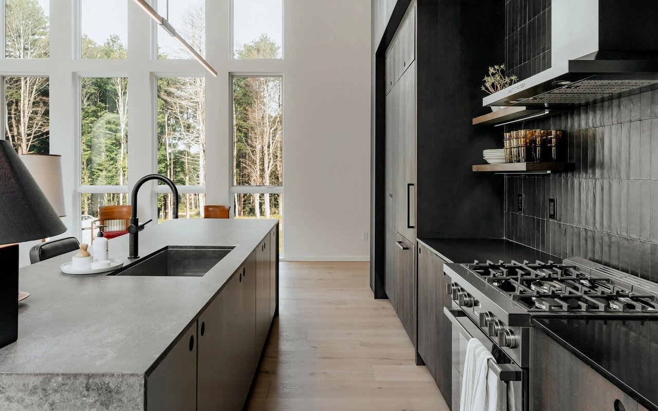 April 2024 Market Insights: Analyzing Real Estate Trends in Montana's Top Destinations