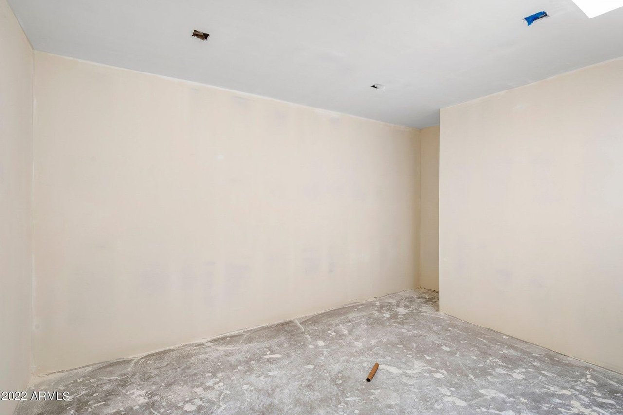 8150 E Del Capitan Dr