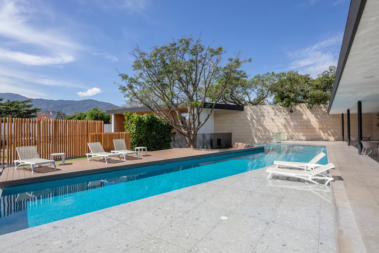 Private Pool Turnkey Condo, Santa Ana, San Jose