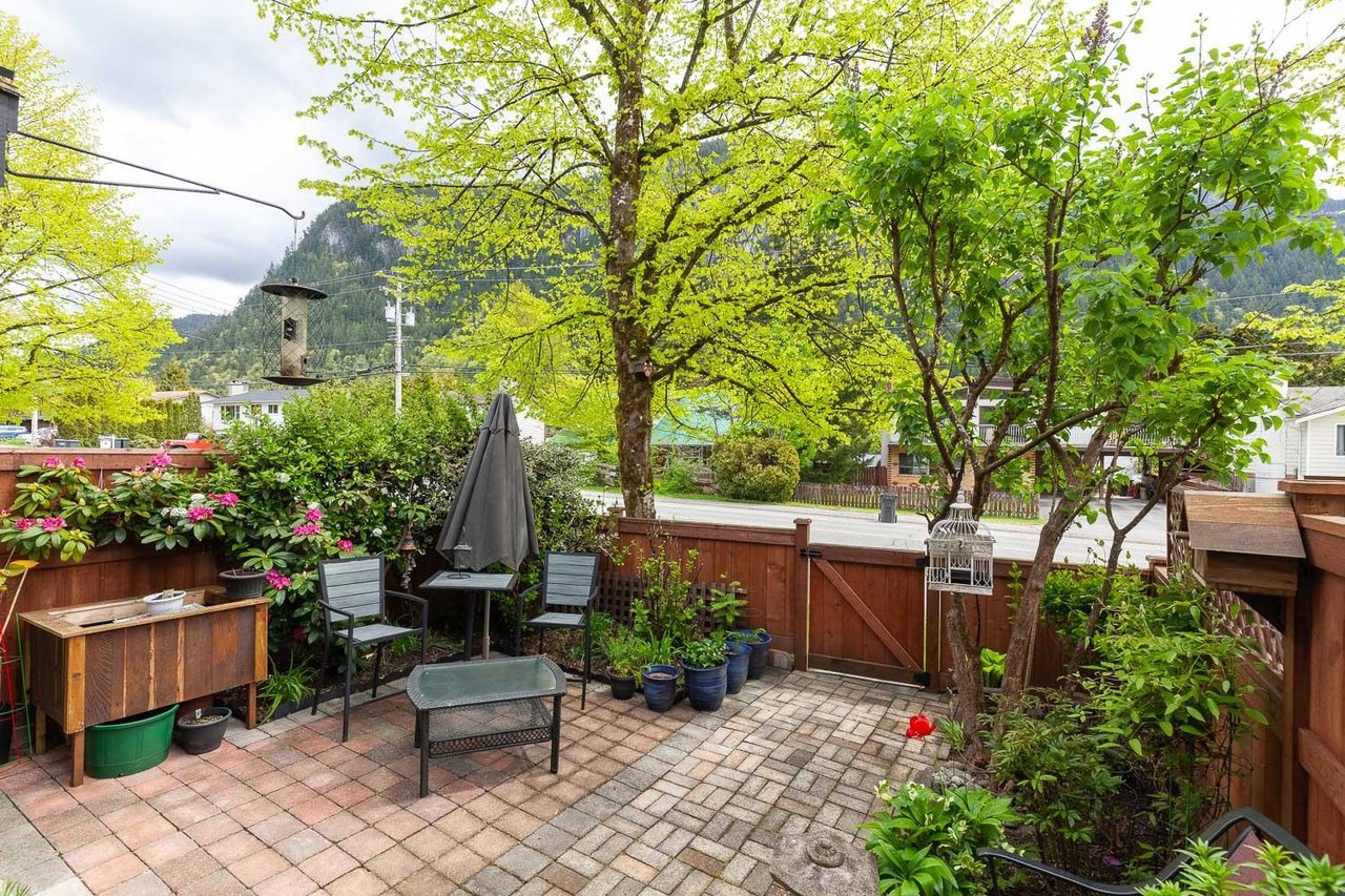 9-38247 Westway Ave