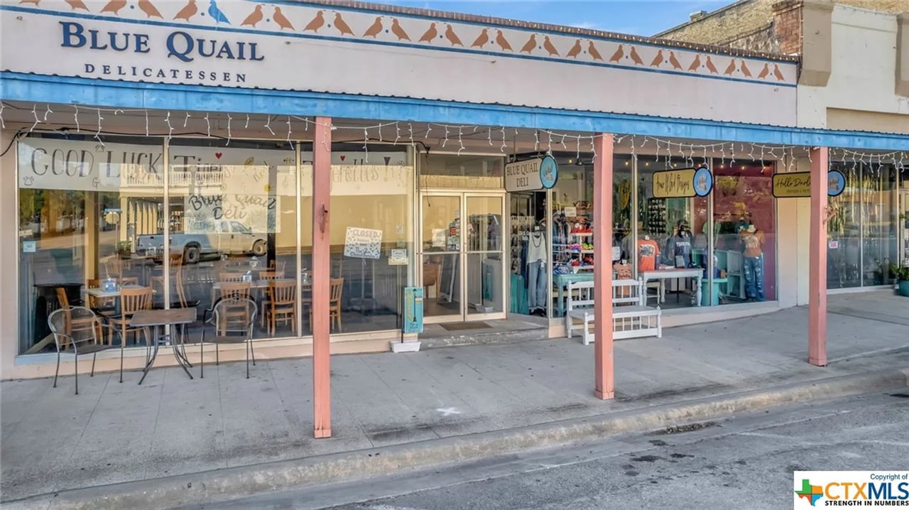 224 S Commercial St
