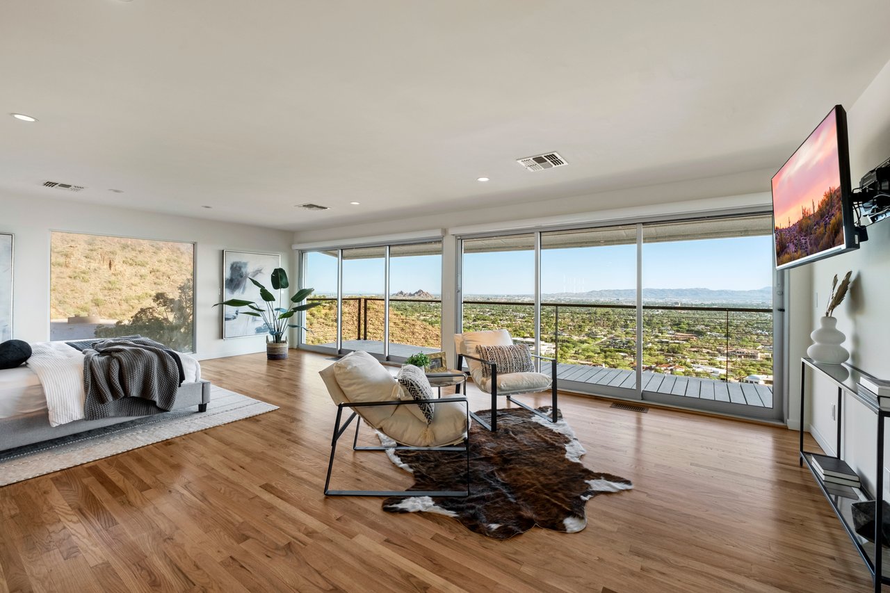 4959 E RED ROCK Drive