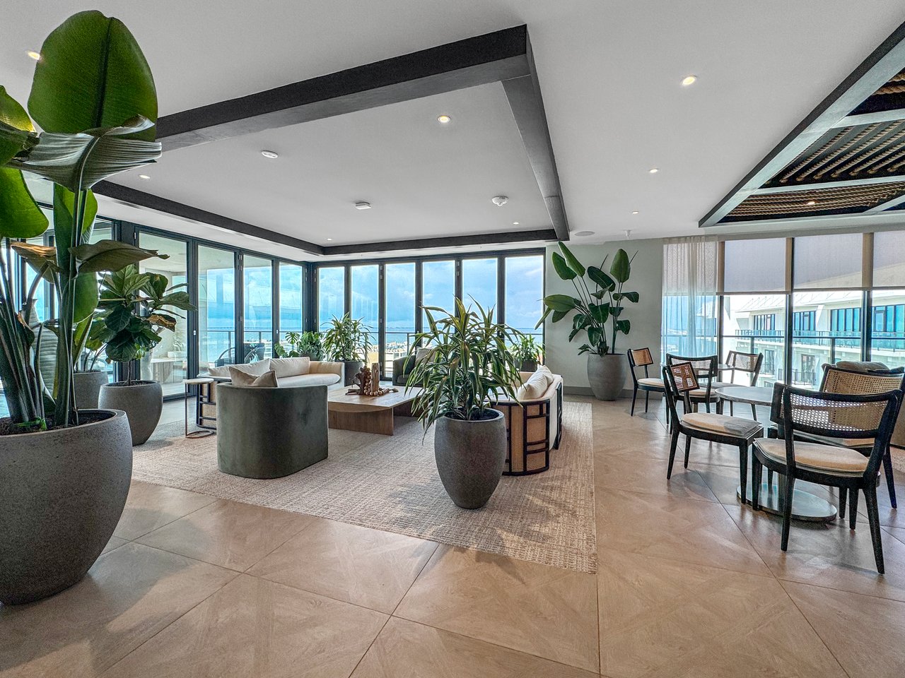 NOVEL BEACH PARK: WATERFRONT LUXURY LIVING