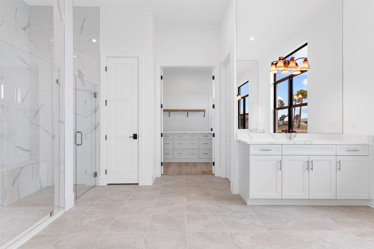 9187 SW Shinnecock Dr