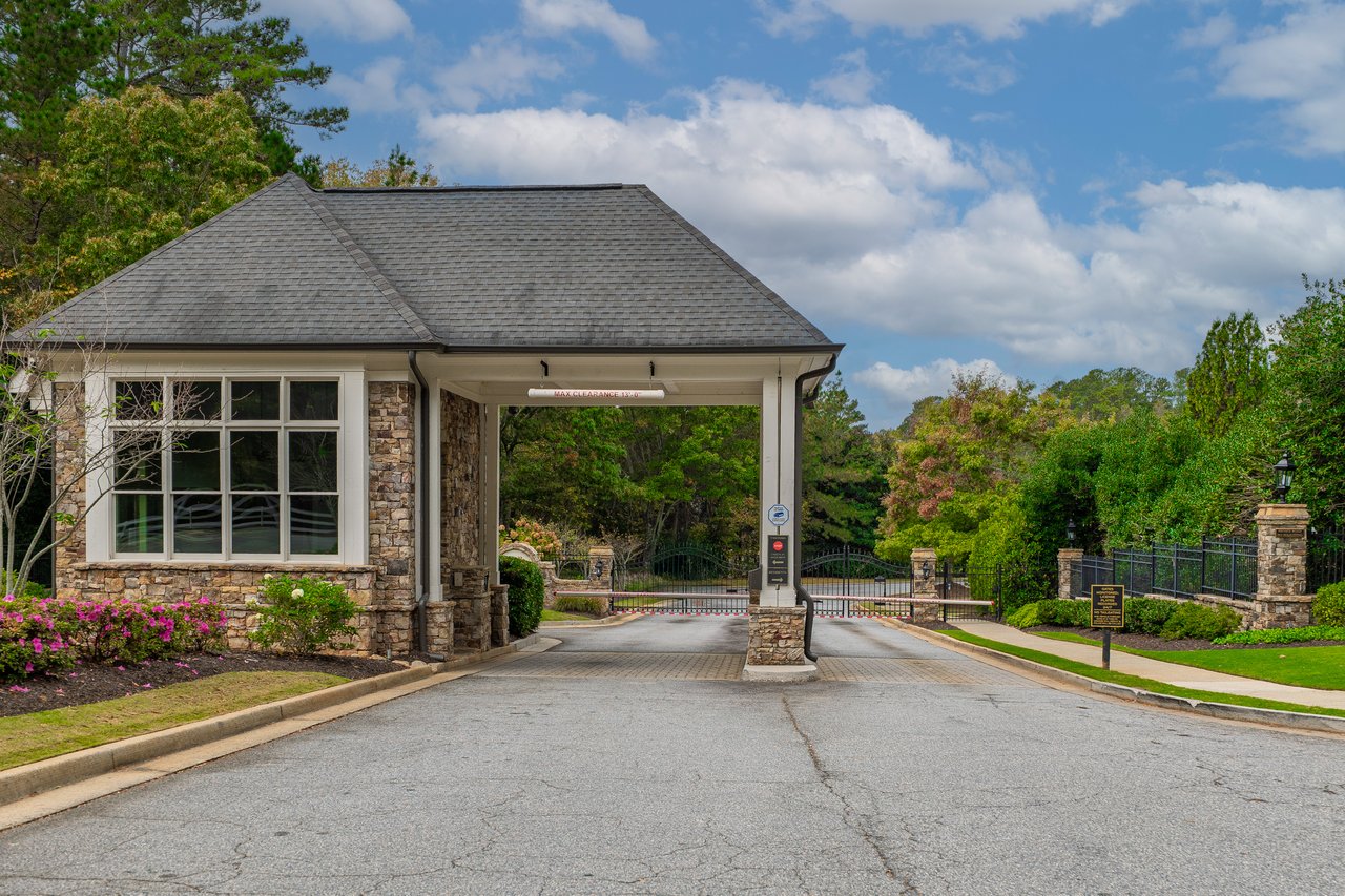 1425 Rolling Links Drive