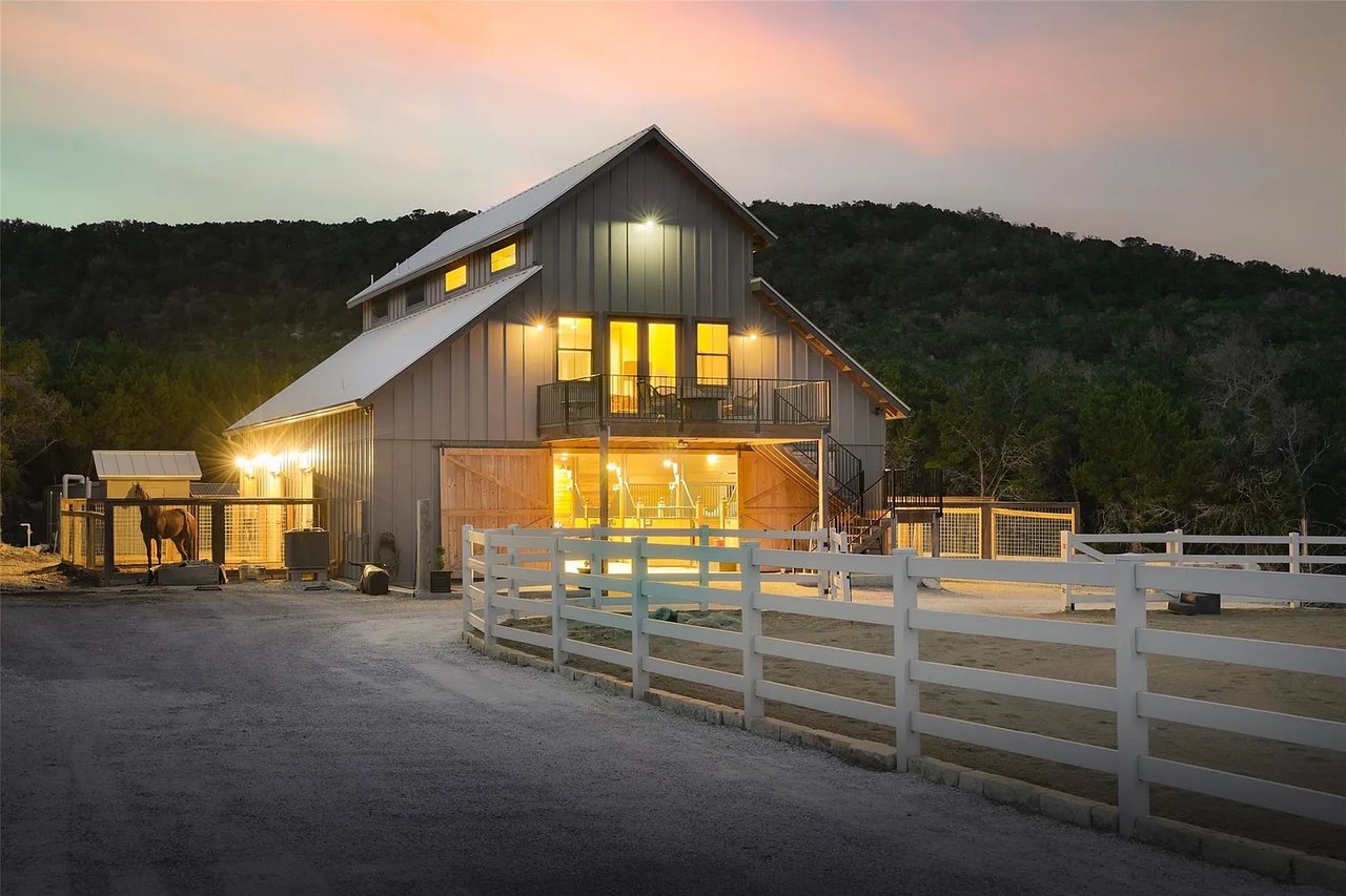 Incredible Equestrian Property - Main House, Guest House, Barn, Stables, Apartment, Riding Arena and Corrals