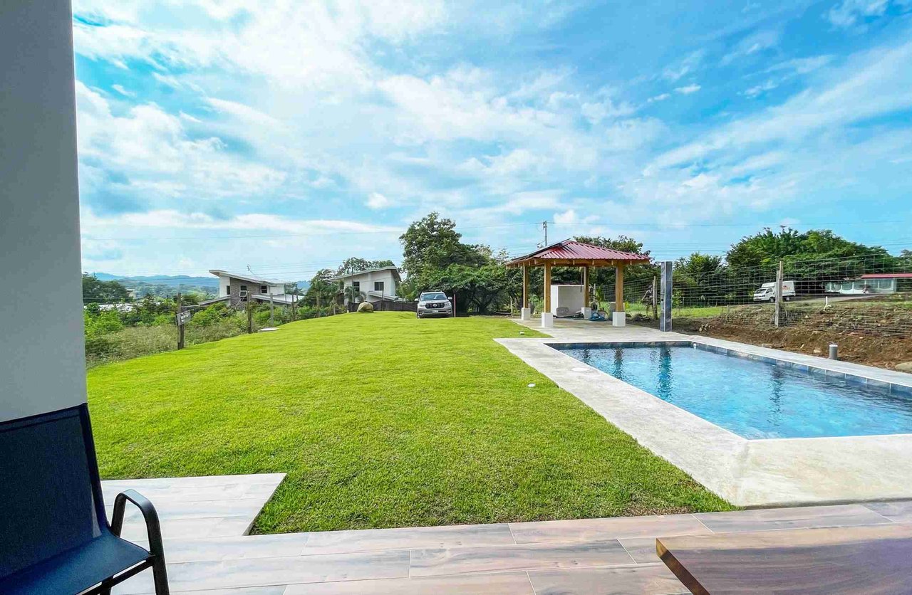 Brand-New Easy-Access 2-Bedroom Home with Big Pool & Peaceful Terraza on Calle Cascada in Ojochal Costa Rica