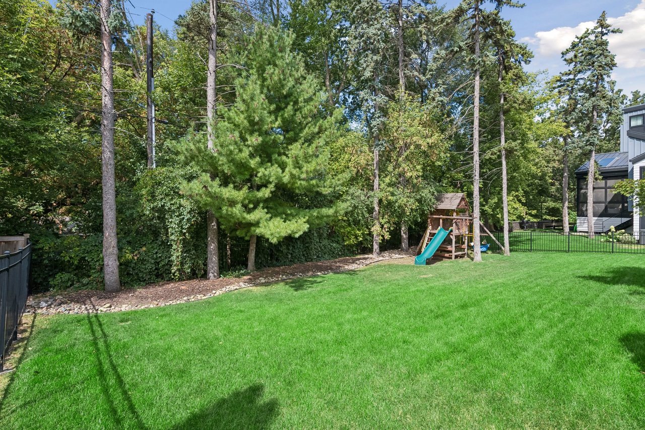 4240 Sidell Trail, Edina