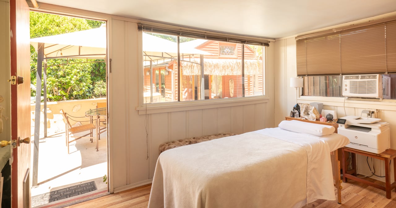 8921 Rosewood Ave, West Hollywood