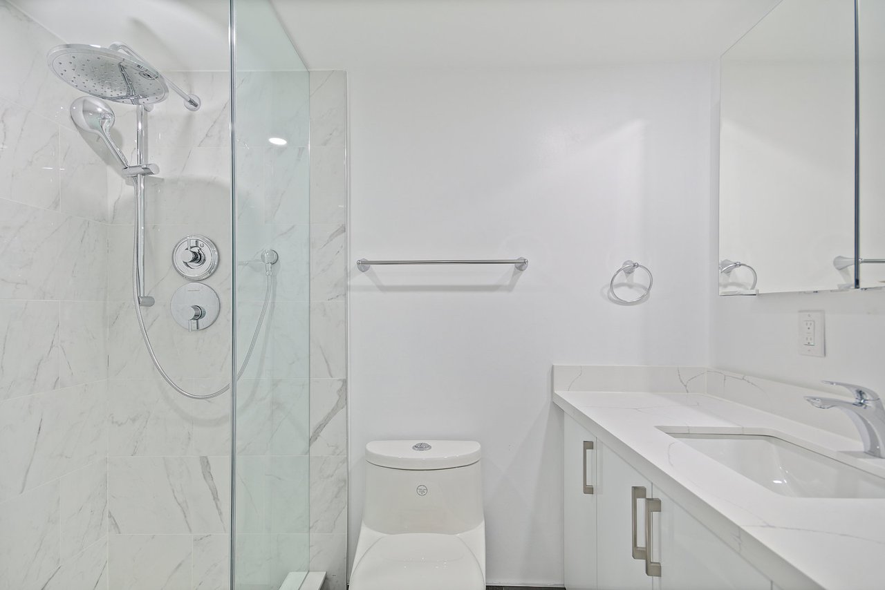 1328 Gerrard Street E Unit: 203