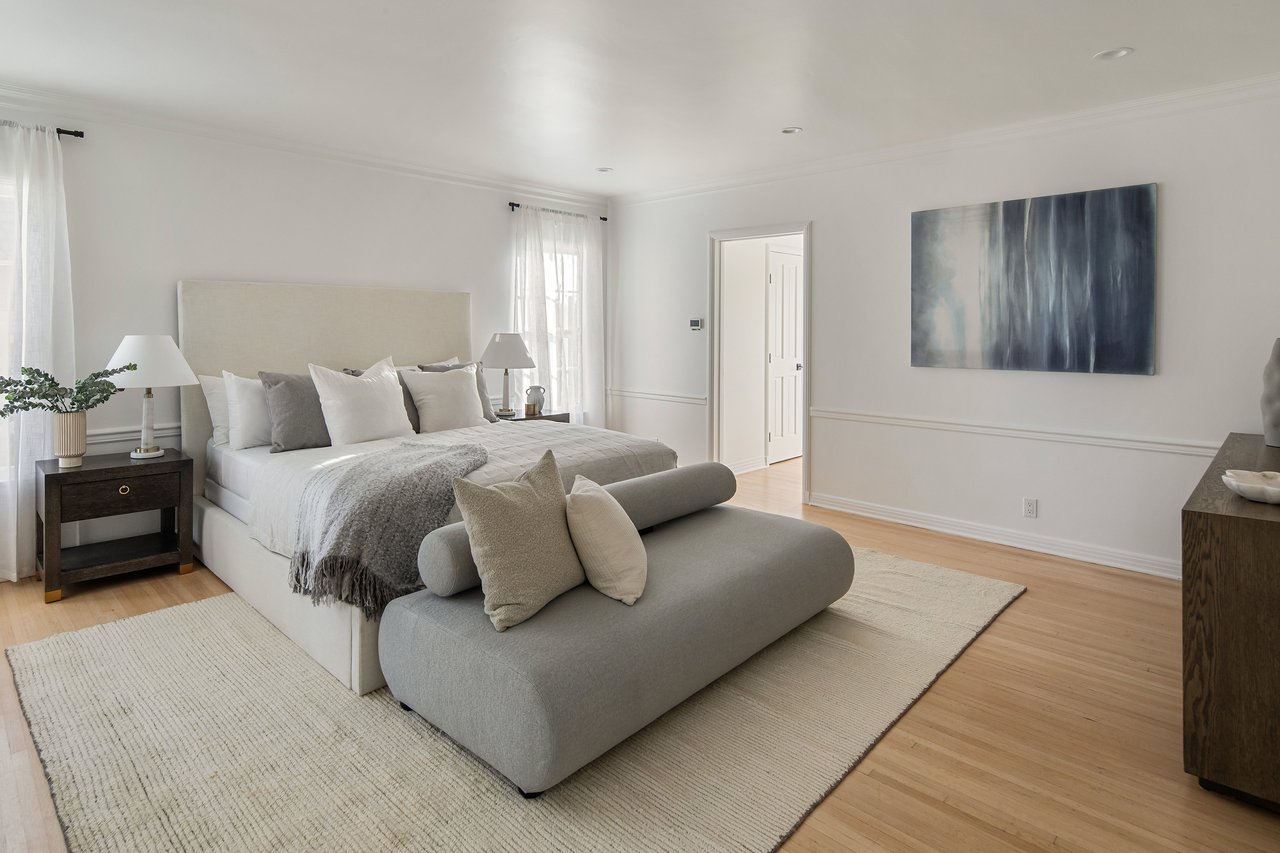625 N Sierra Dr, Beverly Hills