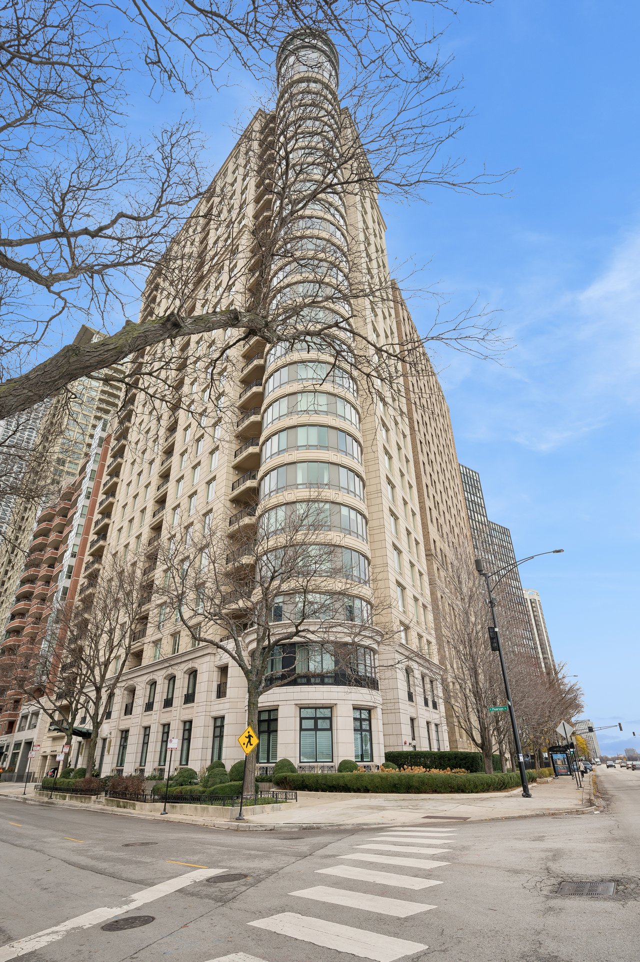 840 North Lake Shore Drive #1001 