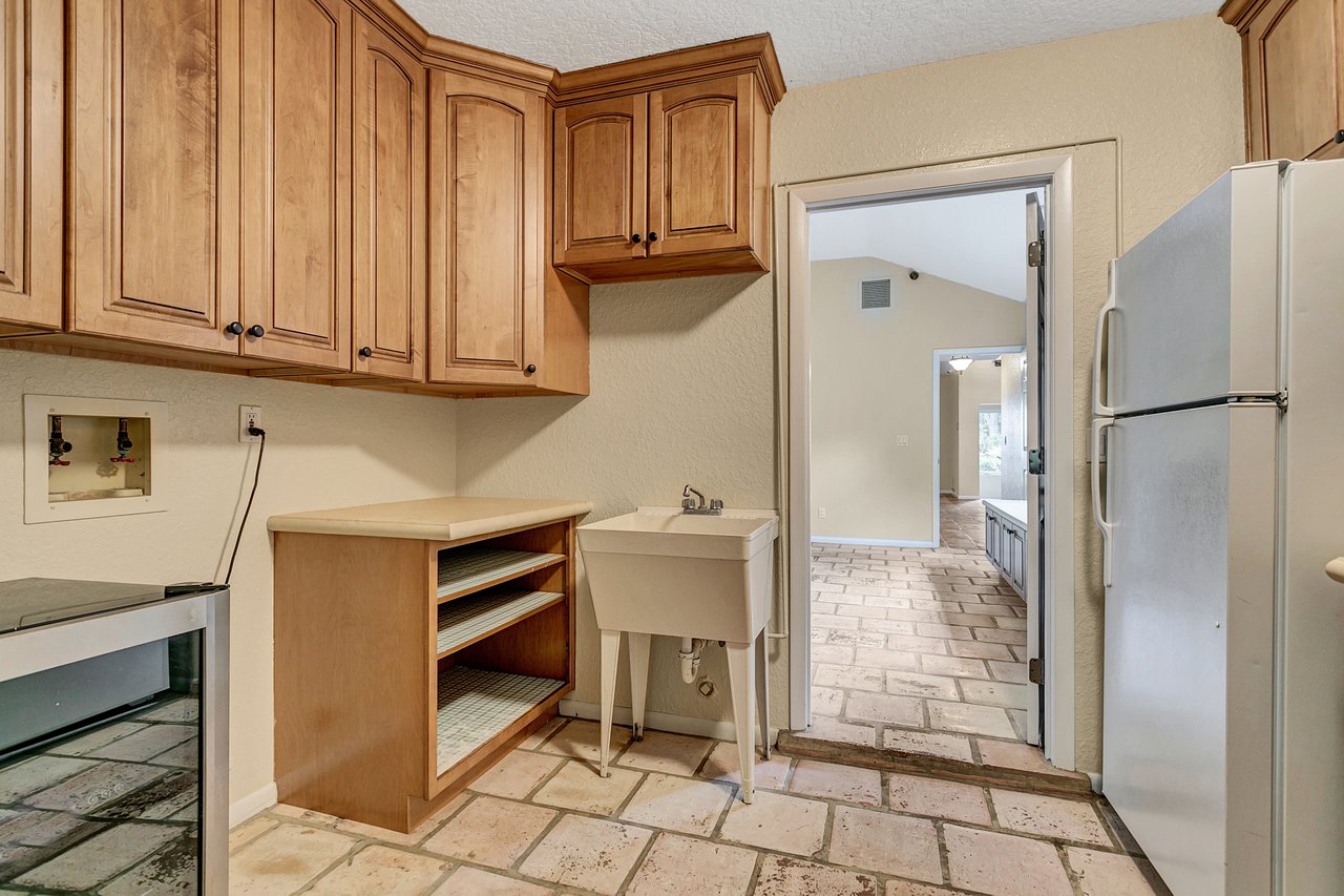 11015 Clipper Court