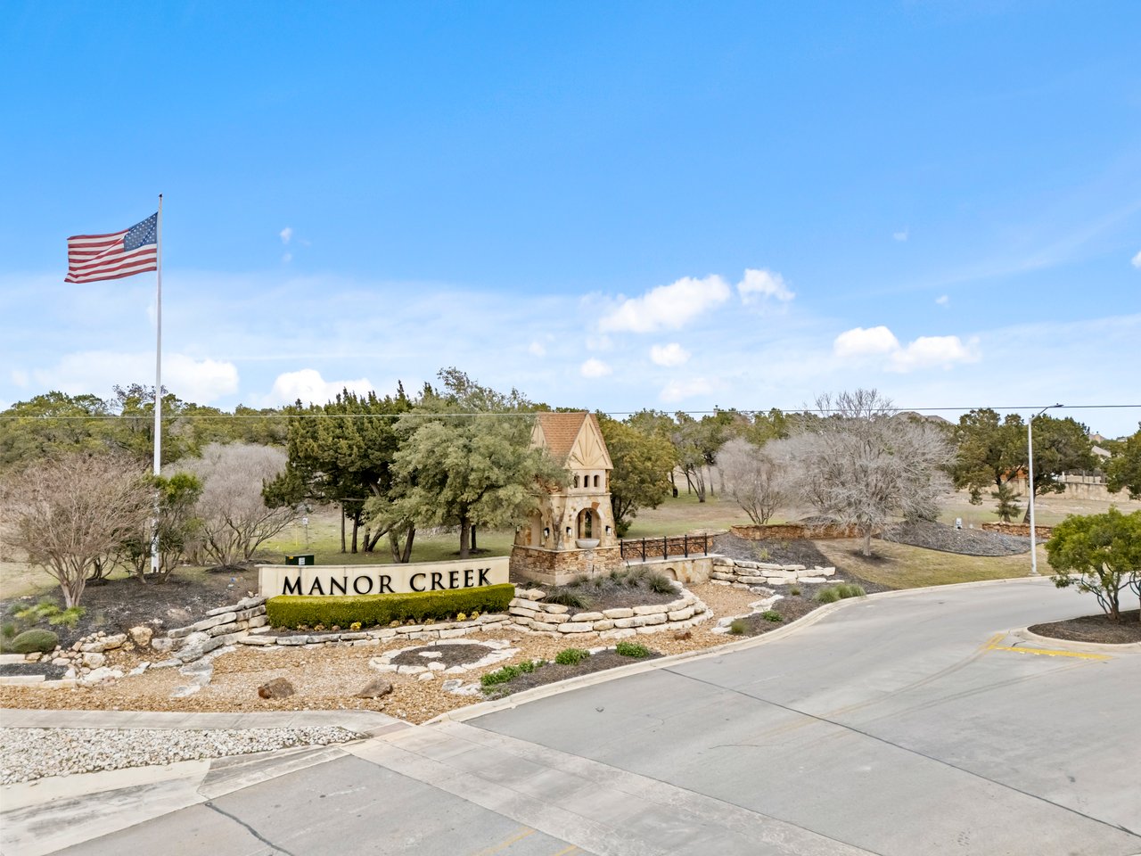 Manor Creek New Braunfels entrance