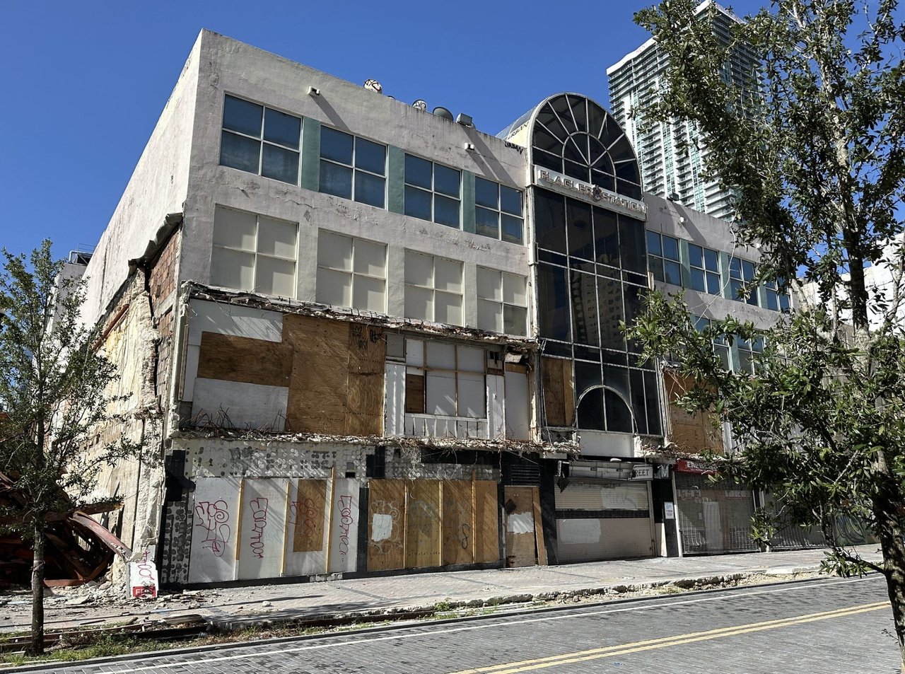 July 2025 Photos: Demolition Underway on Flagler Street in Downtown Miami