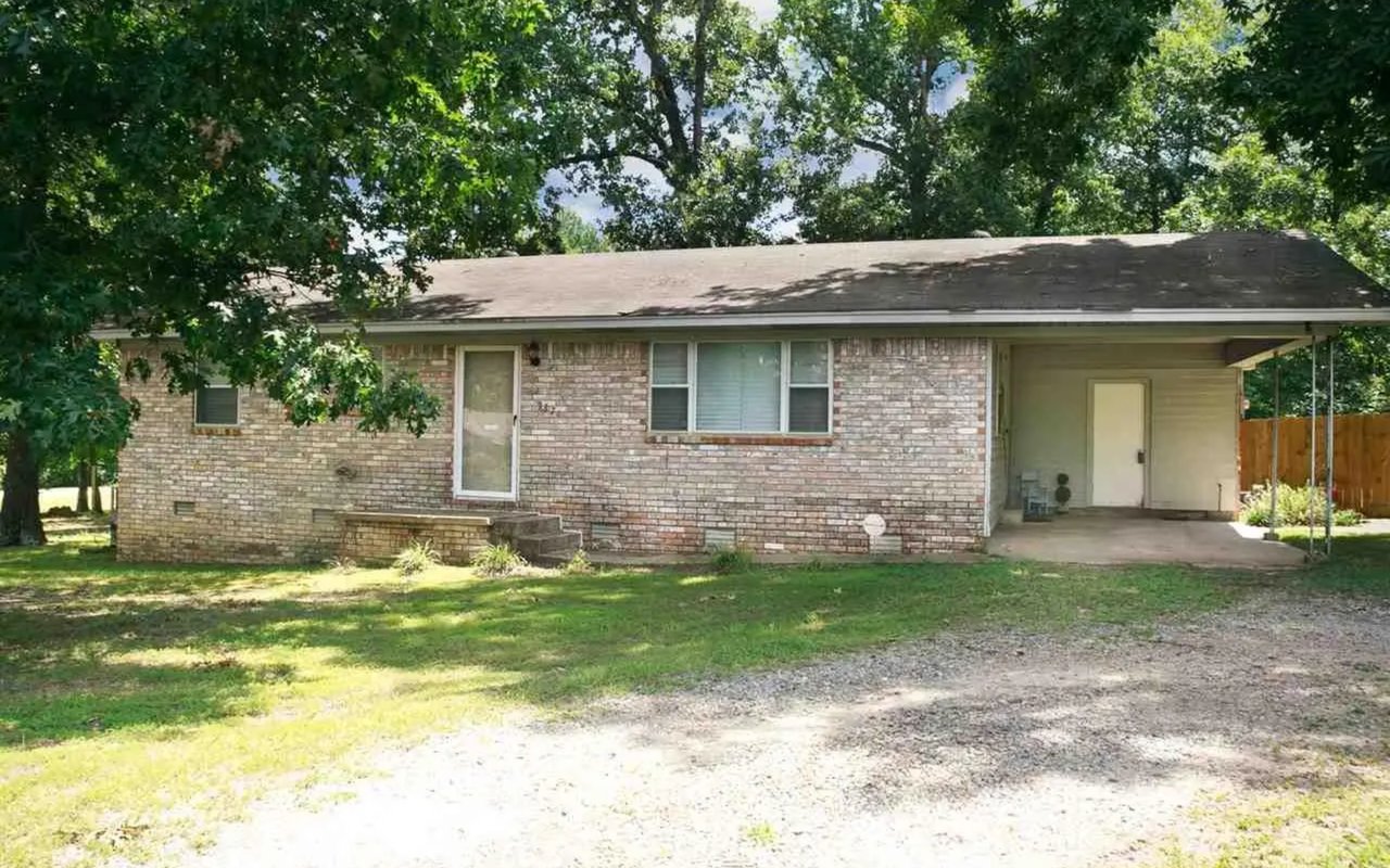 3371 Dogwood Ln