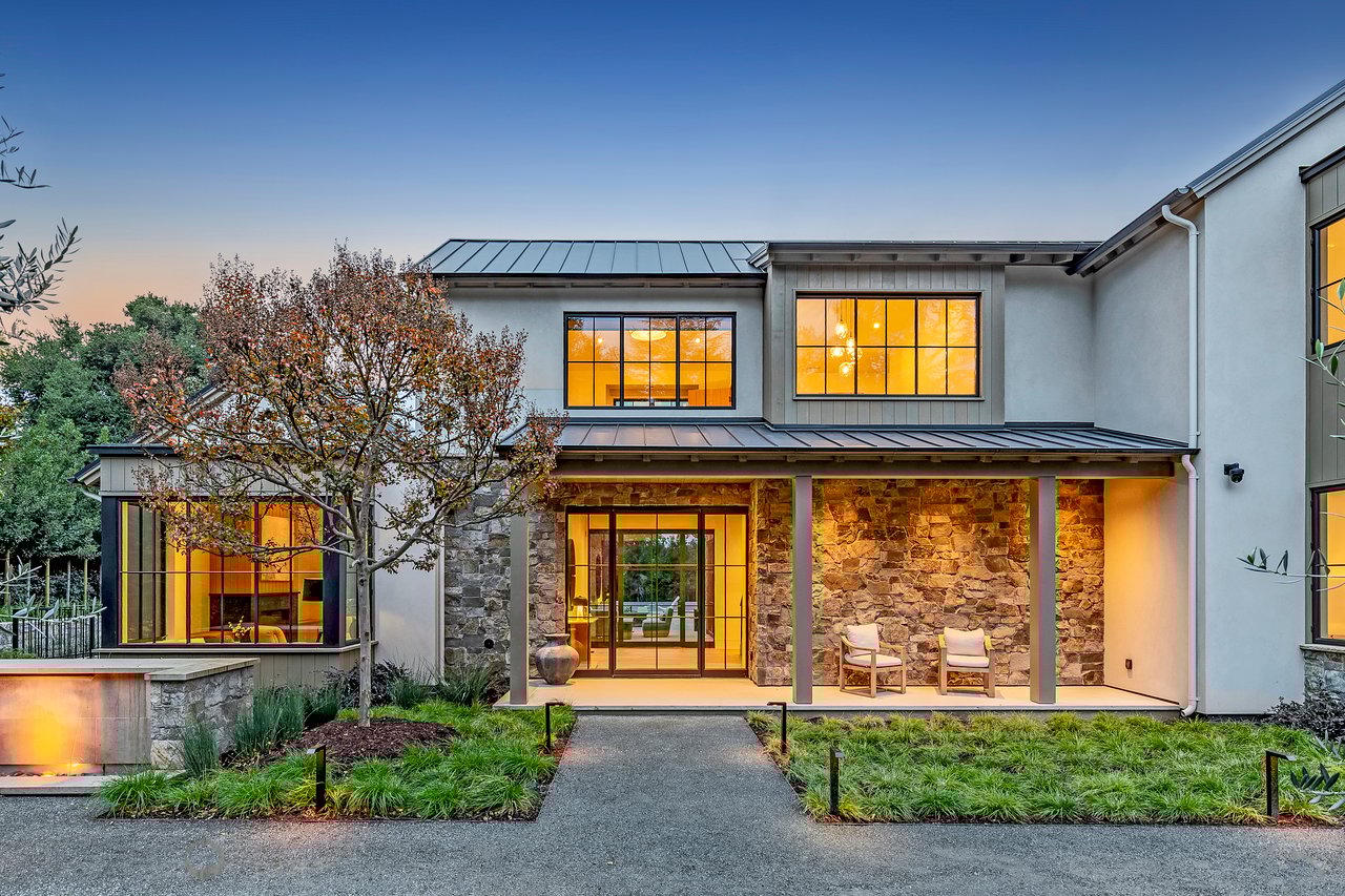 The Pinnacle of Ultra-Luxury Living in the Heart of Woodside