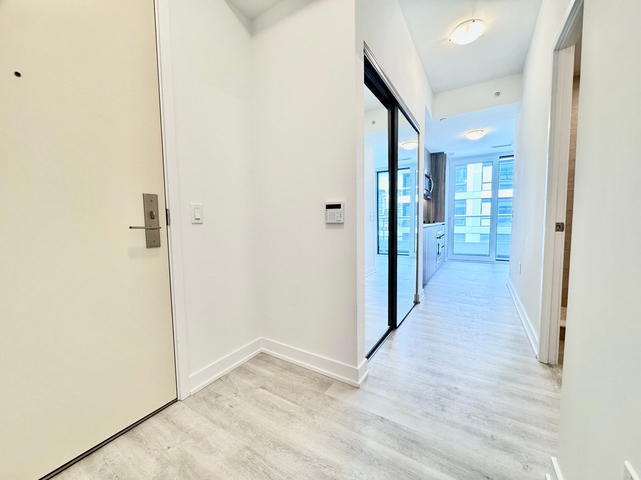15 Richardson Street Unit: 616