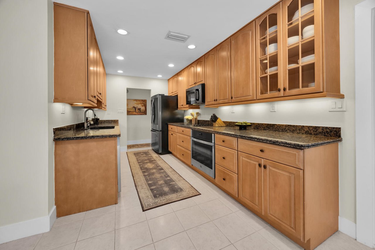 Spacious Living on a Private Cul-de-Sac