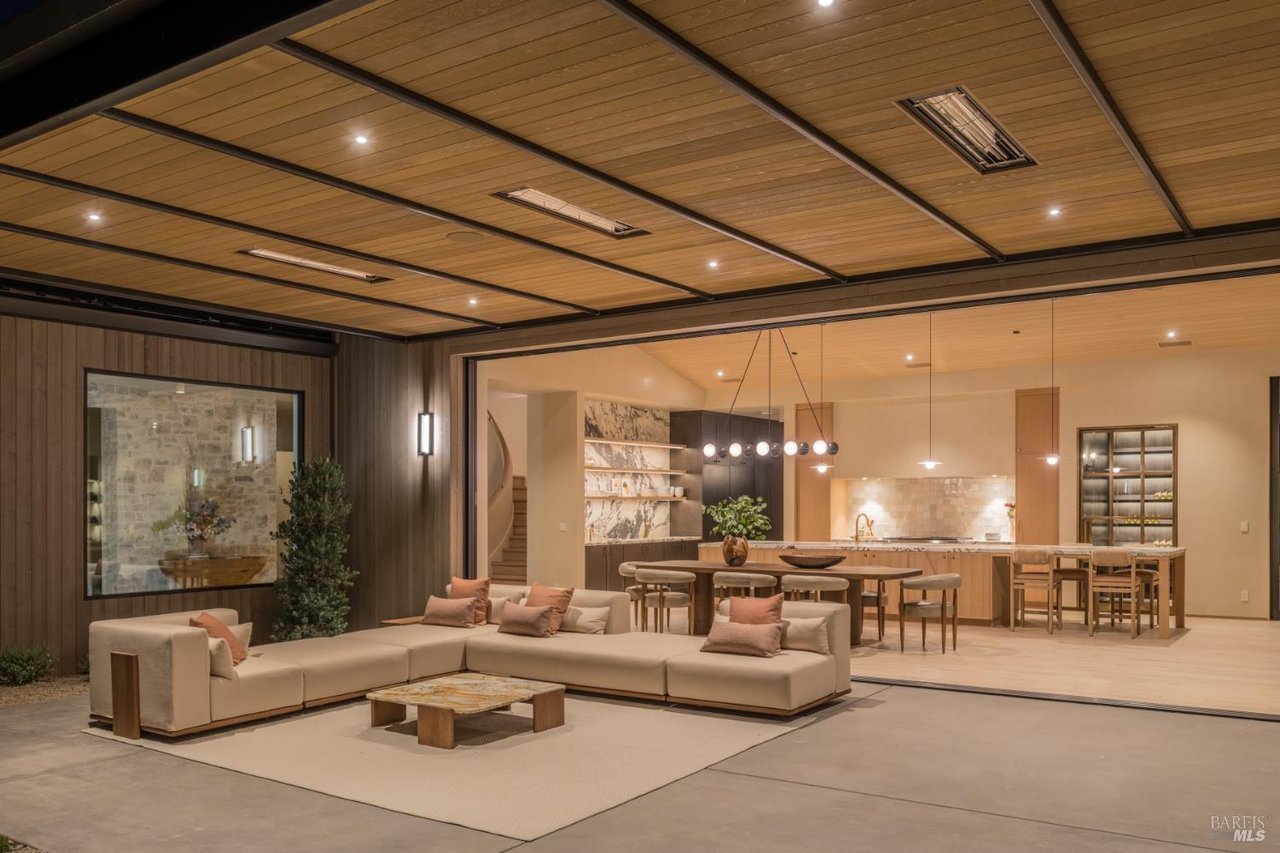 1438 Ridge Valley Road