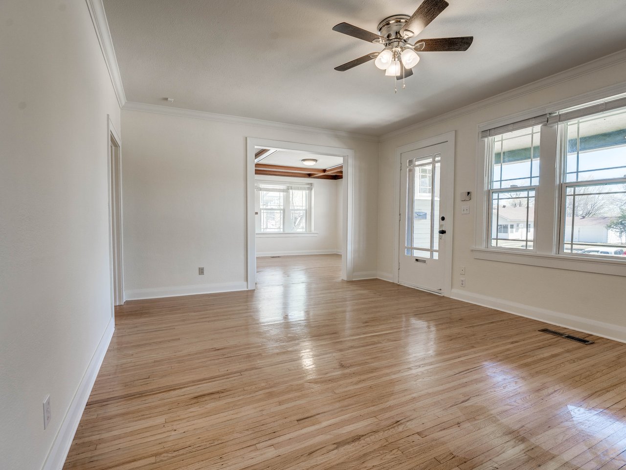 706 N Beard Ave