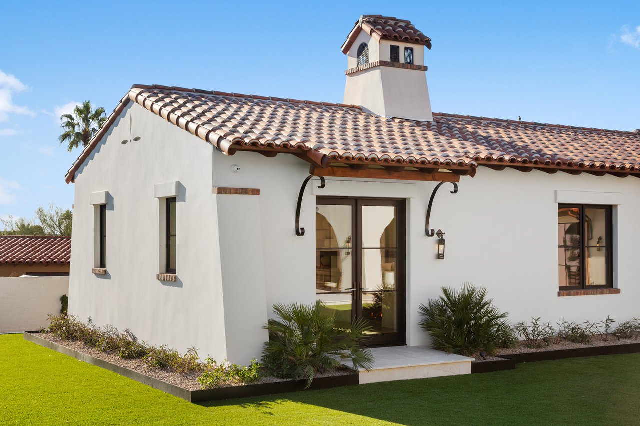 4605 E ROCKRIDGE Road