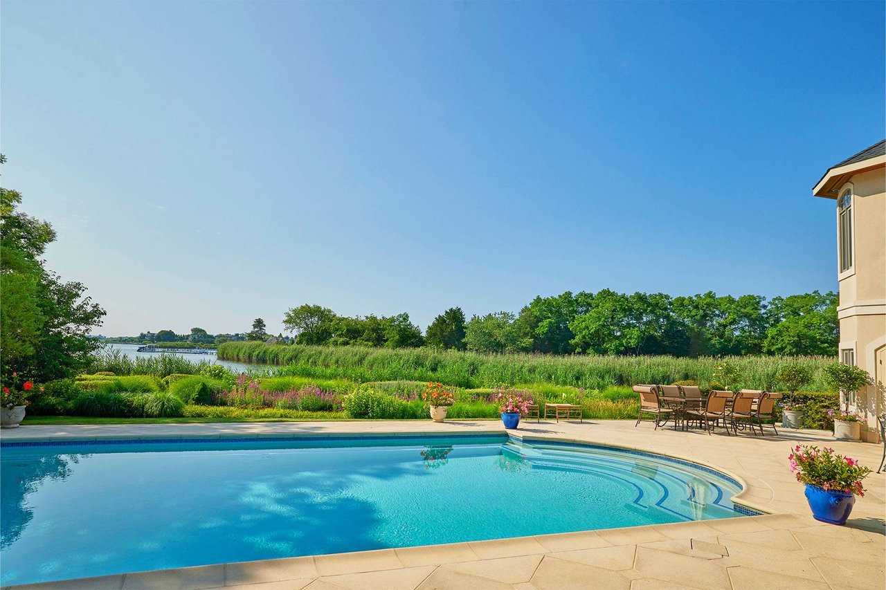 Ondine — An Extraordinary Mecox Bay Estate