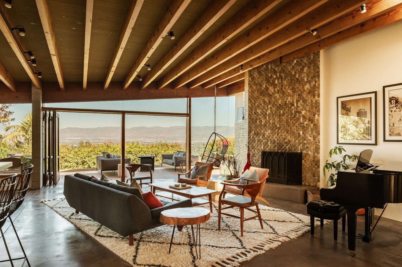 3604 Glenridge Dr, Sherman Oaks 