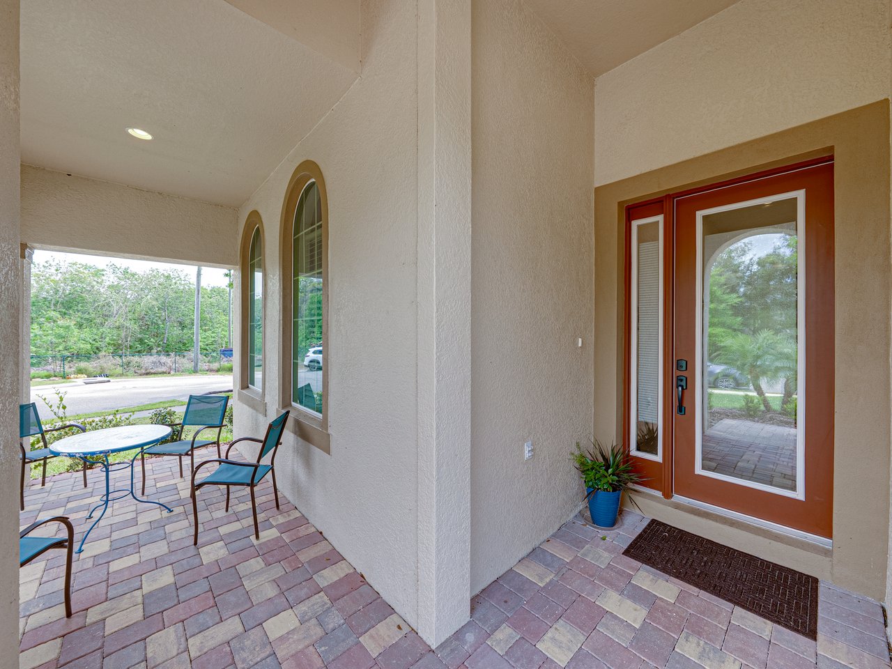 14198 THOROUGHBRED DR
